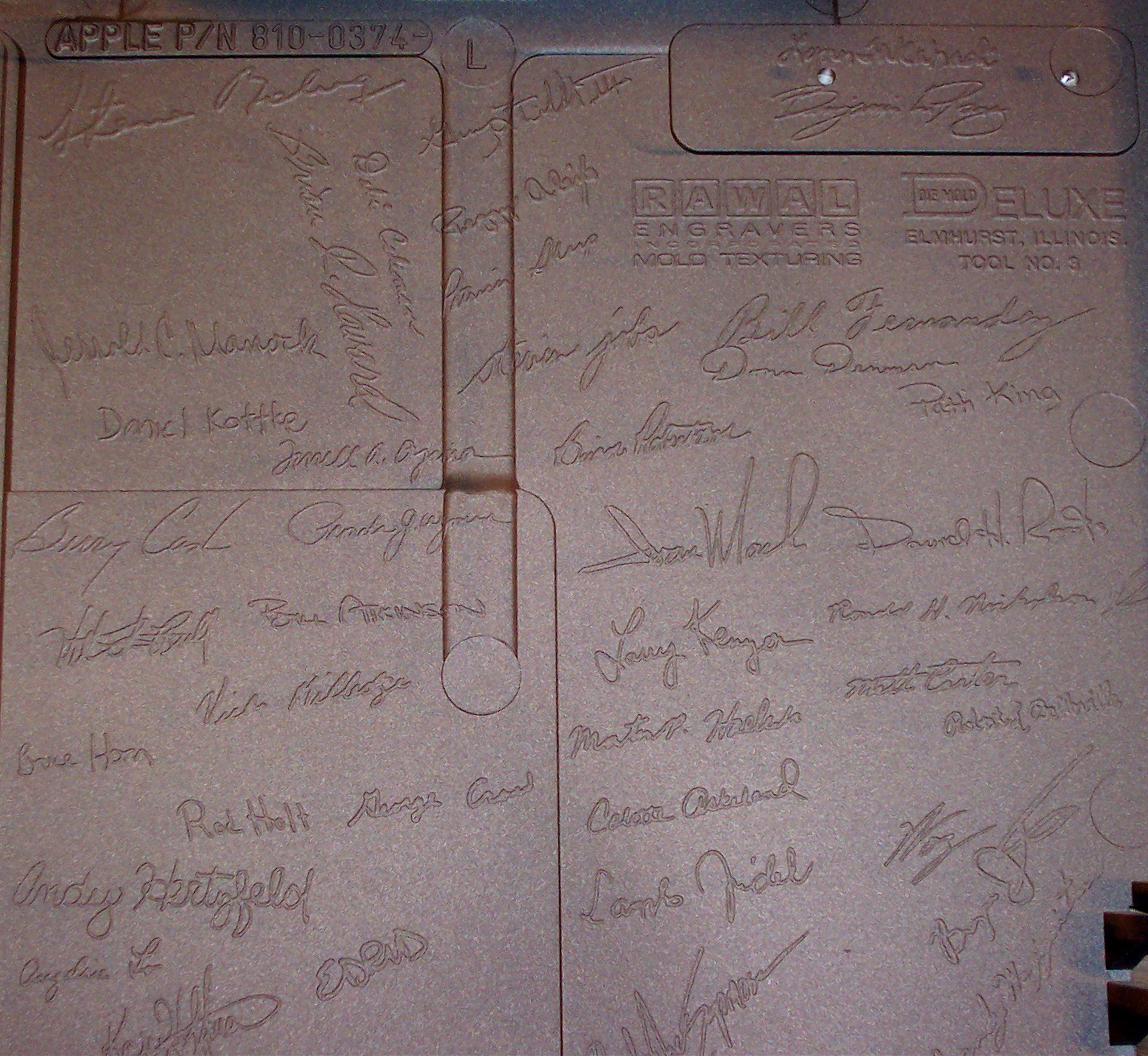 signatures on inside of Mac 512K