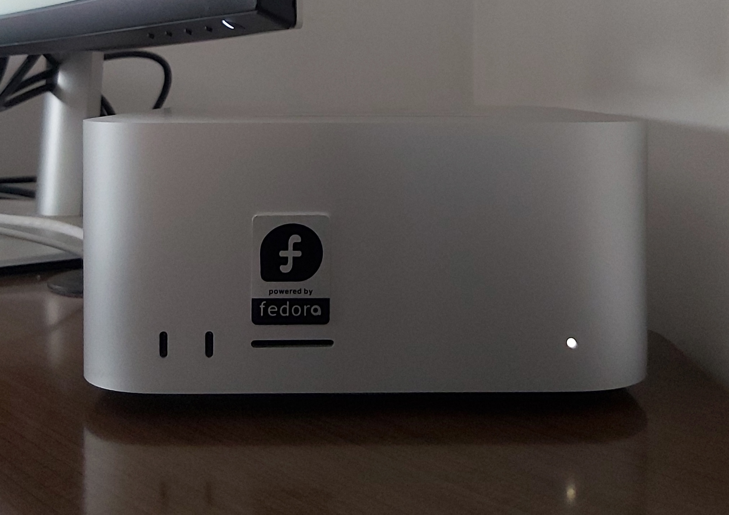 Fedora Emblem Mac Studio